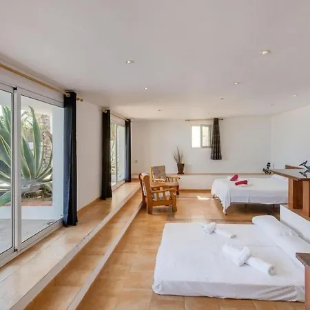 Blanca Villa Lloret de Mar